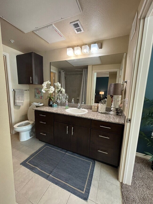 2121 Ella Apartments in Houston, TX