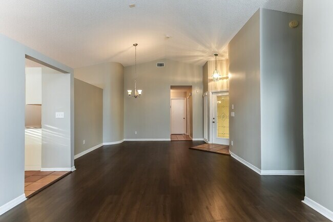 Foto del edificio - 18244 NW 21st St