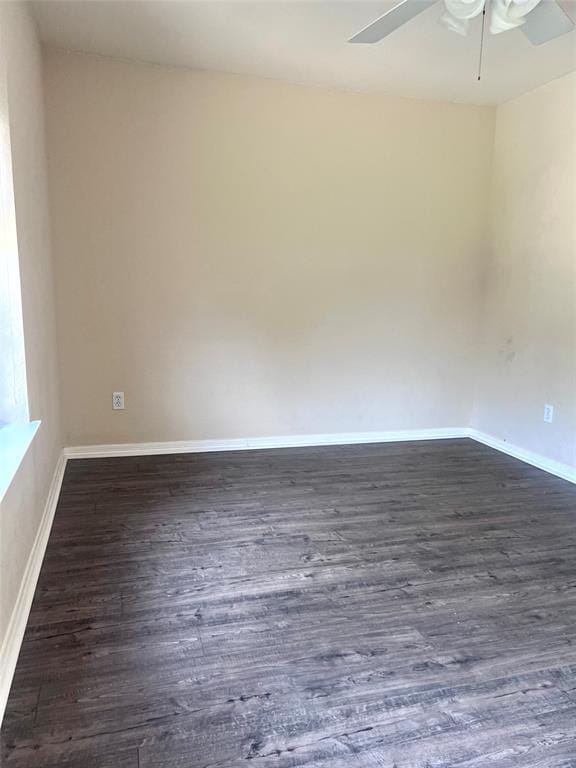 Building Photo - 370 Livingstone Ln