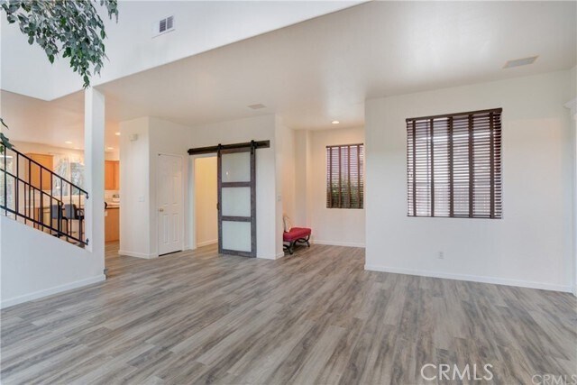 Building Photo - 648 Del Norte
