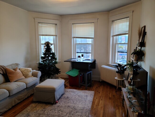 Foto del edificio - 1572 Commonwealth Ave