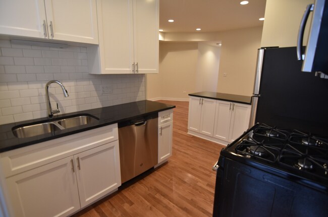 Foto del edificio - 3119 N Sheffield Ave