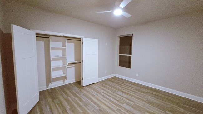 Building Photo - 26 Balmoral Cir