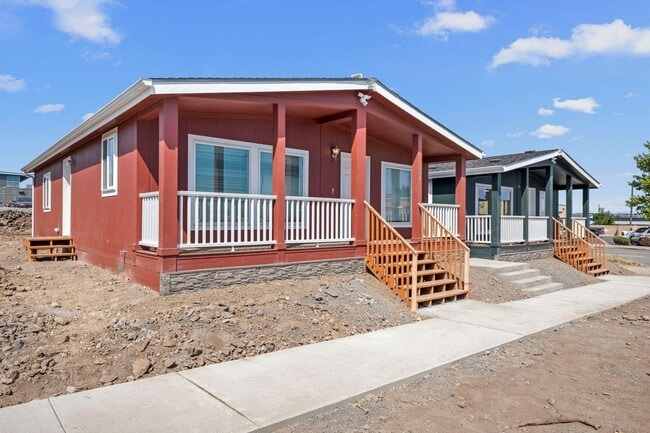 Building Photo - New Construction! University District Home...