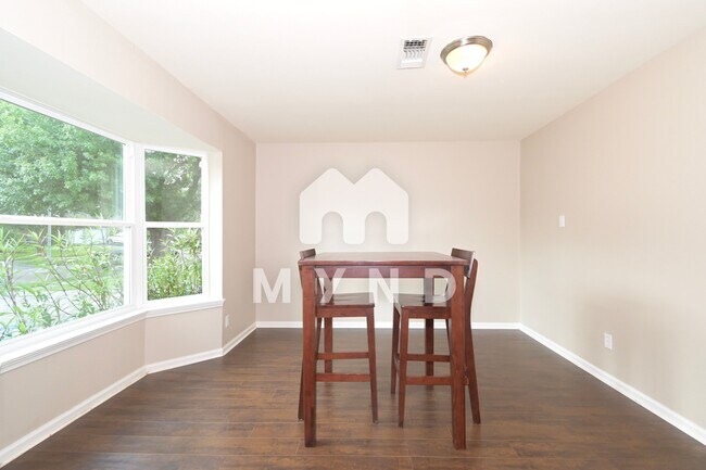 Building Photo - 10711 Kirkside Dr