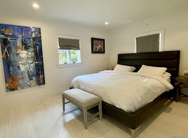 Building Photo - 16 N Shore Rd