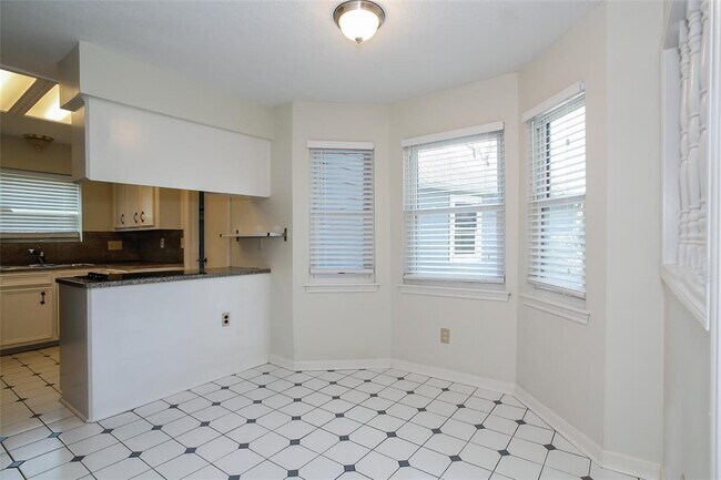 Foto del edificio - 1030 Cascade Creek Dr