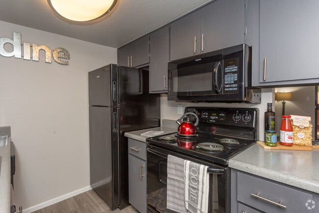 A1U - 1B/1B - Kitchen - Sun Wood Senior Apartments