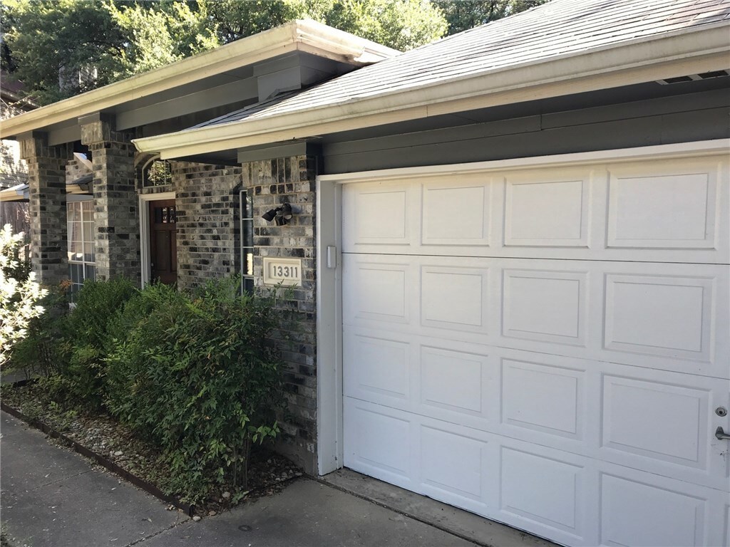 Primary Photo - 13311 Ivywood Cove
