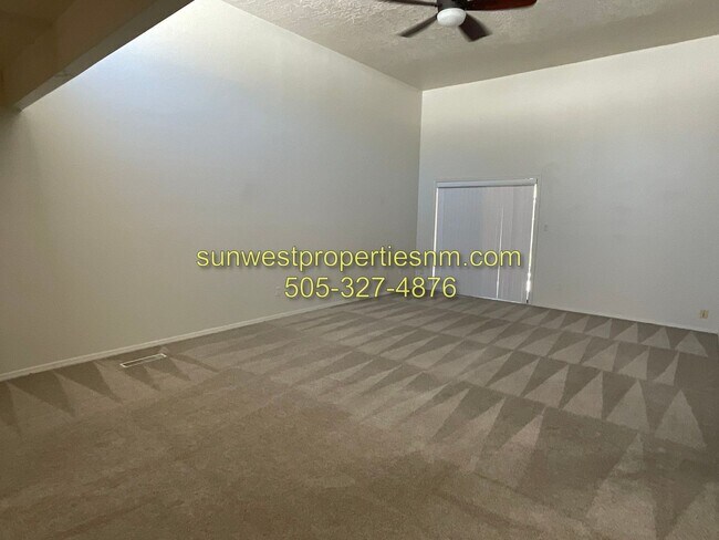 Foto del edificio - 3844 N Butler Ave