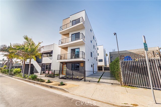 Foto principal - 13461 Beach Ave