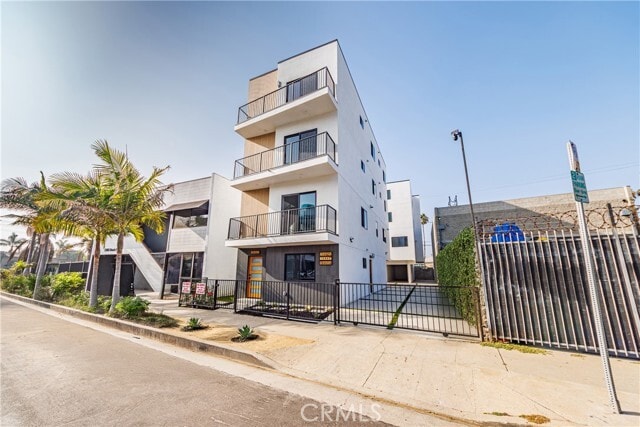 Primary Photo - 13461 Beach Ave