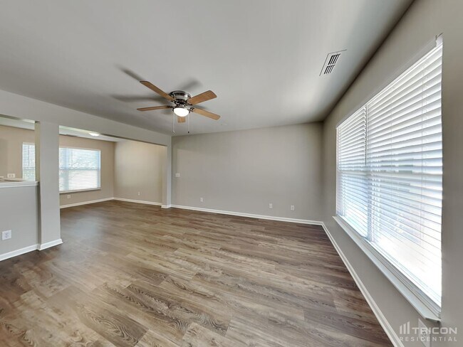 Foto del edificio - 2187 Erin Ln