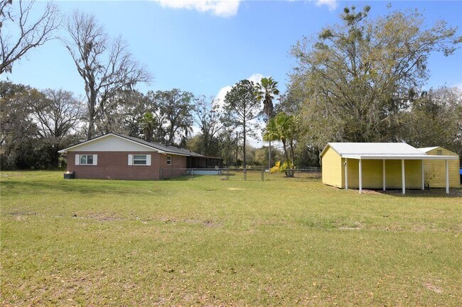 Building Photo - 2210 Old Polk City Rd