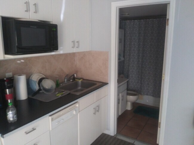 Foto del edificio - 1735 Cupecoy Cir