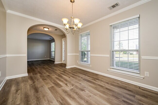 Foto del edificio - 413 Grove Park Dr