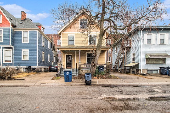 Building Photo - 407 Hamilton Pl