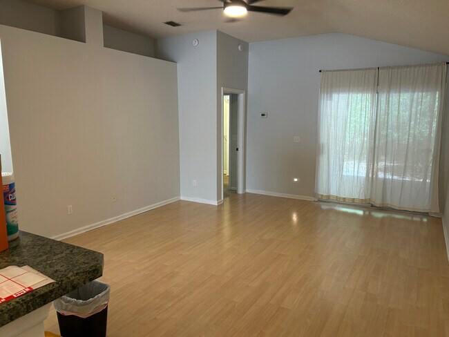 Building Photo - 10389 Brookwood Bluff Rd N