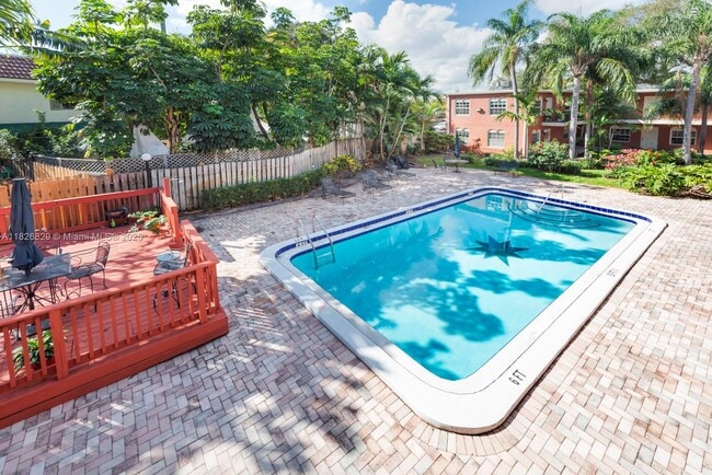 Foto del edificio - 1405 Miami Rd