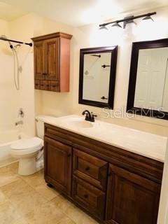 Building Photo - 832 Camargo Way