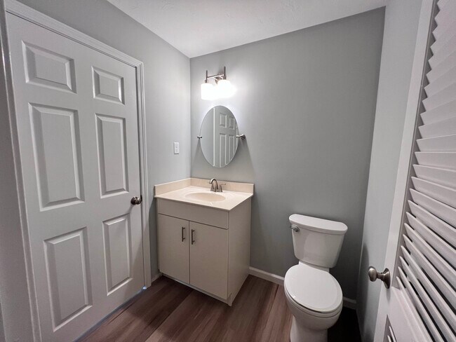 Foto del edificio - 22 Whittier Ln