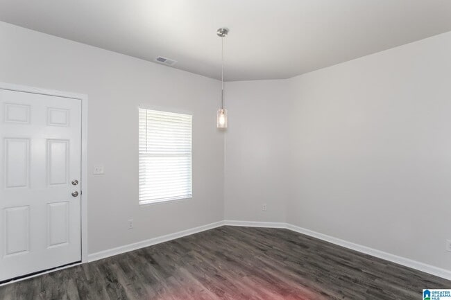 Building Photo - 304 Hidden Ct