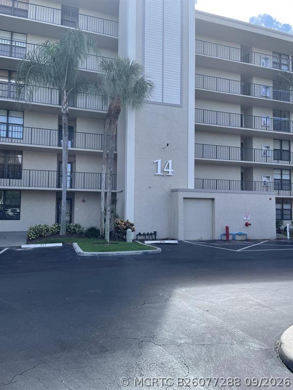 Building Photo - 14 Royal Palm Way
