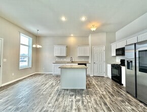 Building Photo - 2240 James Kelly Ln