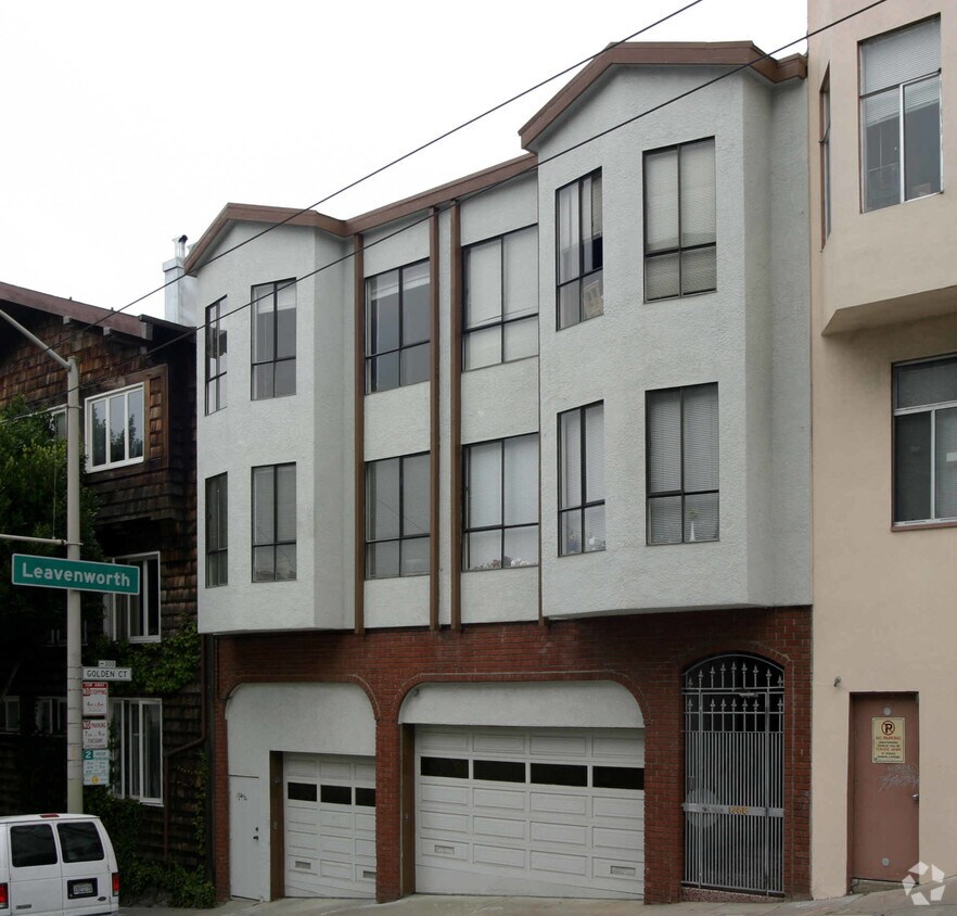 Building Photo - 1368 Sacramento St