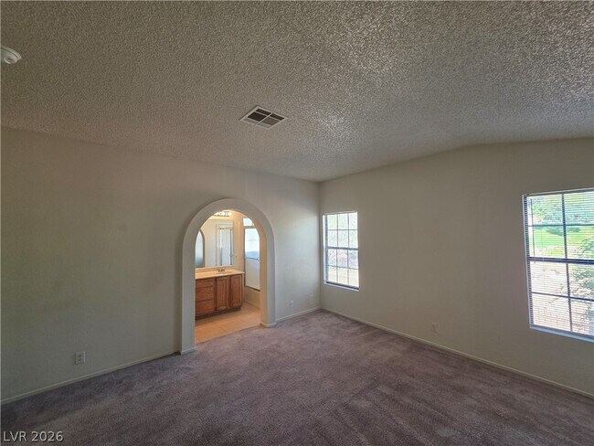 Foto del edificio - 4801 Fiesta Lakes St