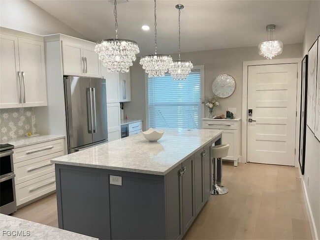 Foto del edificio - 922 SW 48th Terrace