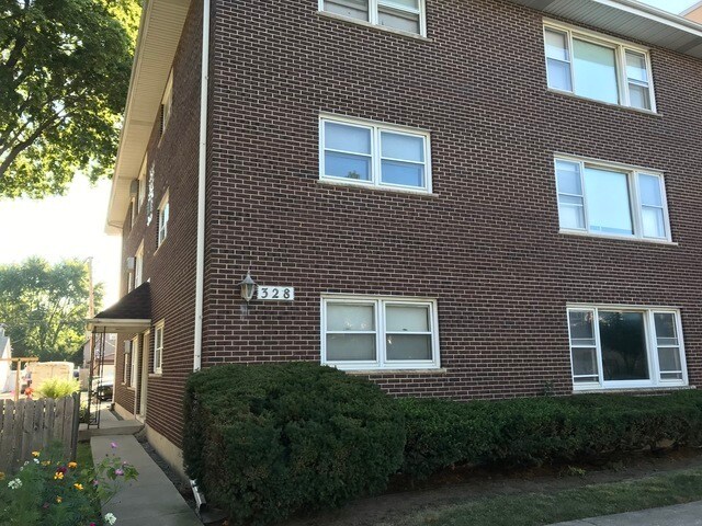 Building Photo - 328 Marengo Ave