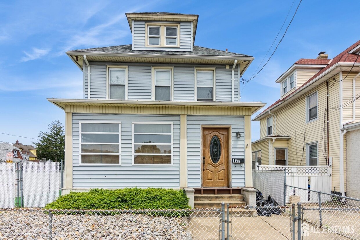 Primary Photo - 177 Hillside Ave