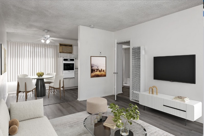 Building Photo - 550 N Catalina Ave Building Photo - 550 N Catalina Ave