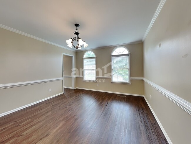 Building Photo - 150 Stonburg Rd