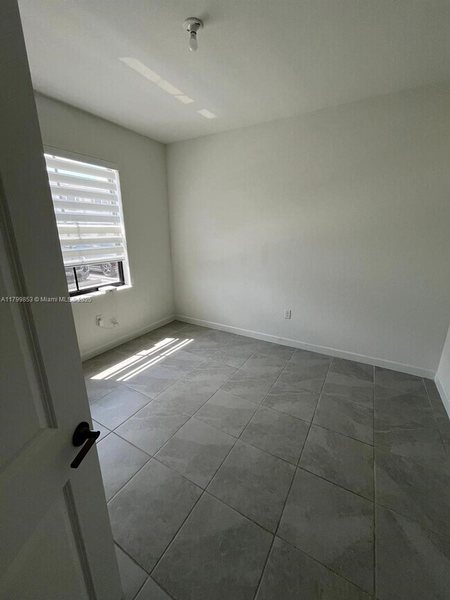 Foto del edificio - 9941 SW 228th Terrace