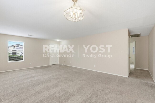 Foto del edificio - 660 W Kingman Loop