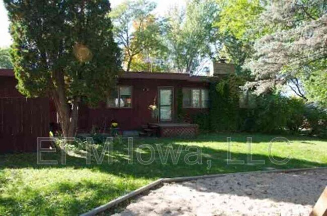 Building Photo - 816 Hudson Rd