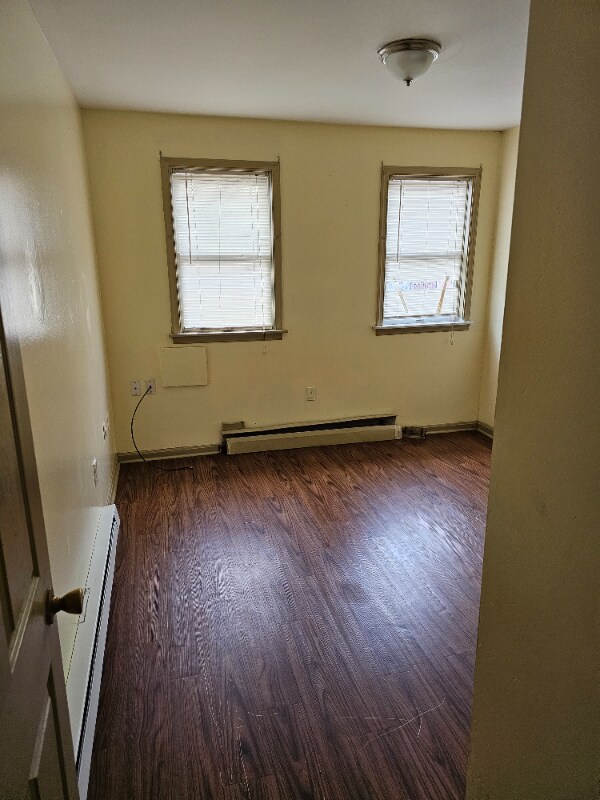 Building Photo - 231 Cherry St