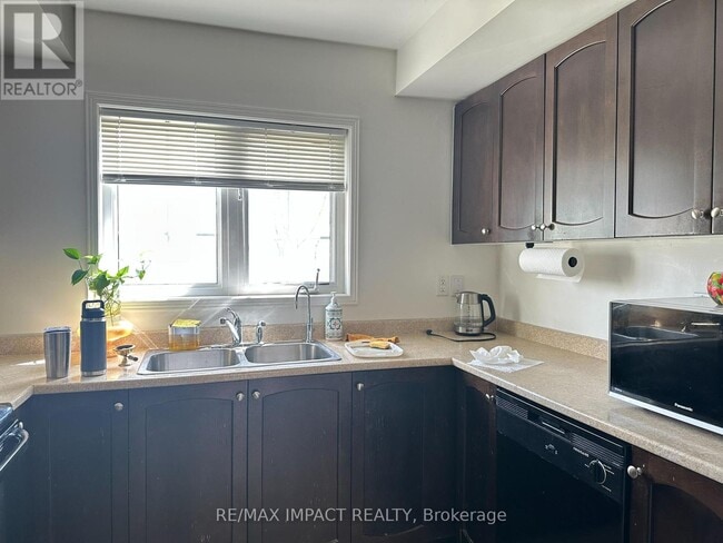 Building Photo - 27 Cooperage Ln