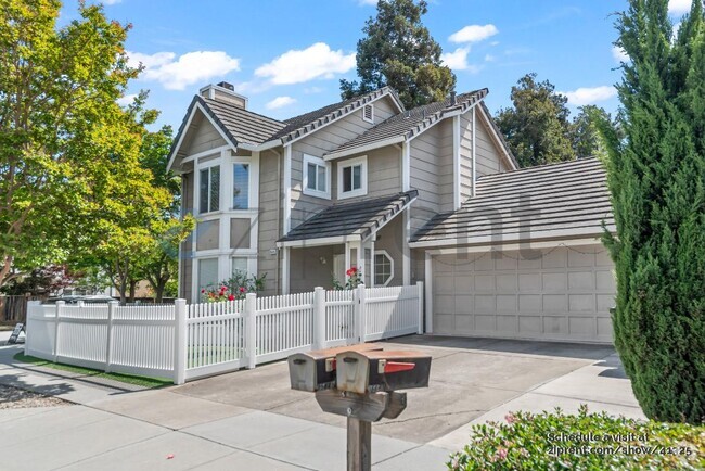 Building Photo - 35685 Terrace Dr
