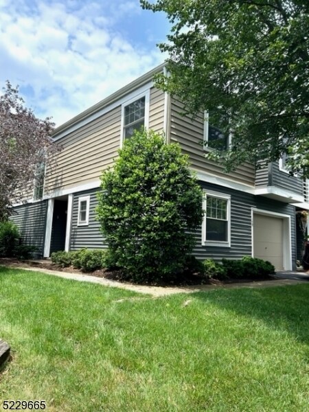 Primary Photo - 108 Bonney Ct