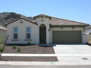 Building Photo - 609 E Pearce Rd