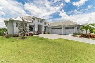 Building Photo - 6051 Plana Cays Dr Building Photo - 6051 Plana Cays Dr