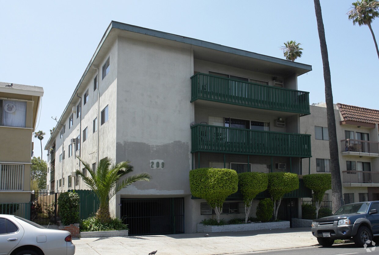 Foto del edificio - 209 S Normandie Ave