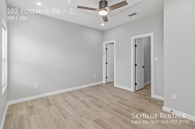 Building Photo - 102 Yosemite Dr