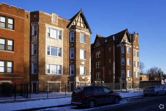 Foto del edificio - 8251 S Ellis