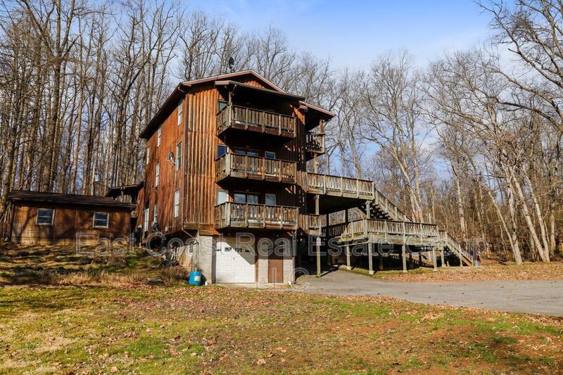 442 Slim Ln Unit apt B, Falling Waters, WV 25419 Condo for Rent in Falling Waters, WV