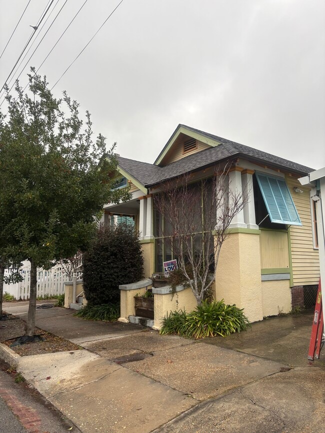 Building Photo - 4717 Laurel St