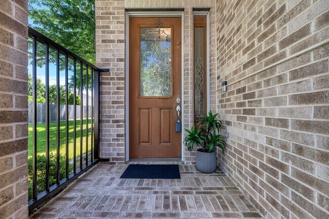 Building Photo - 1267 Sopris Dr